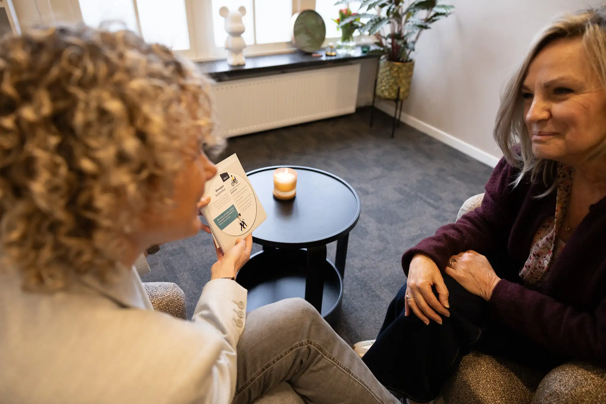 Vitaal op maat Hanneke Janssen Vitaal op maat kantoor in Silvolde Achterhoek, waar Hanneke Janssen leefstijlcoaching geeft